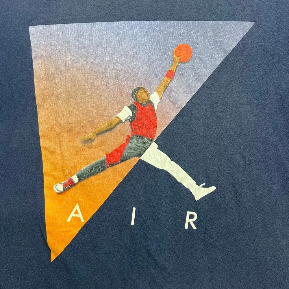 JORDAN Sportswear Club Novelty Tee Mens Small Navy Good Air Jordan Graphic Print